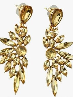 Amber Rhinestone Stud Earrings*